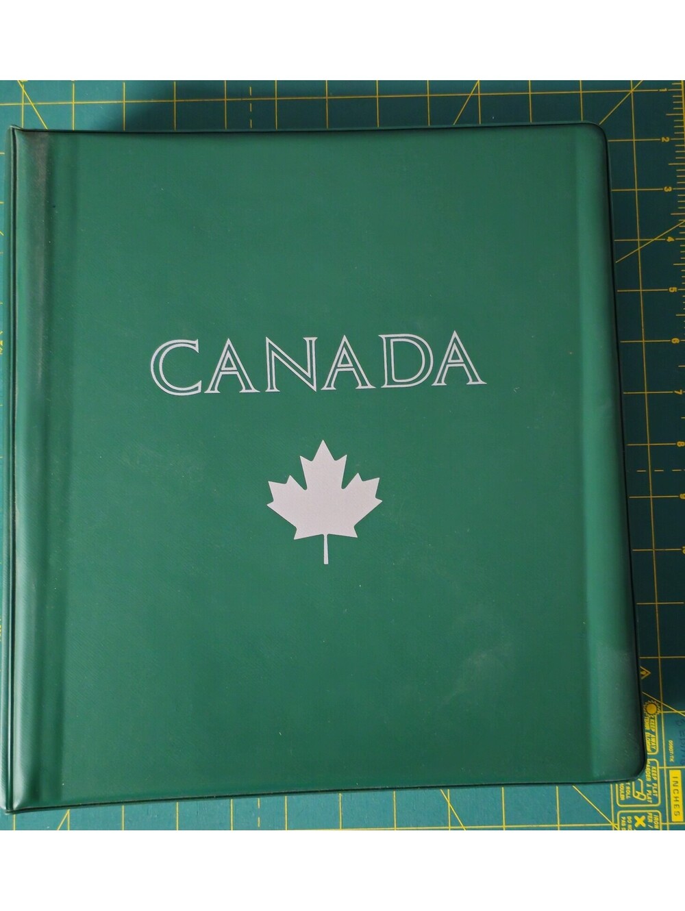 Vintage Minkus Canada Stamp Album Binder Green